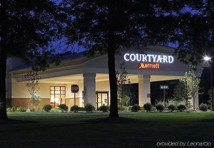 Courtyard Montvale Hotel Eksteriør billede